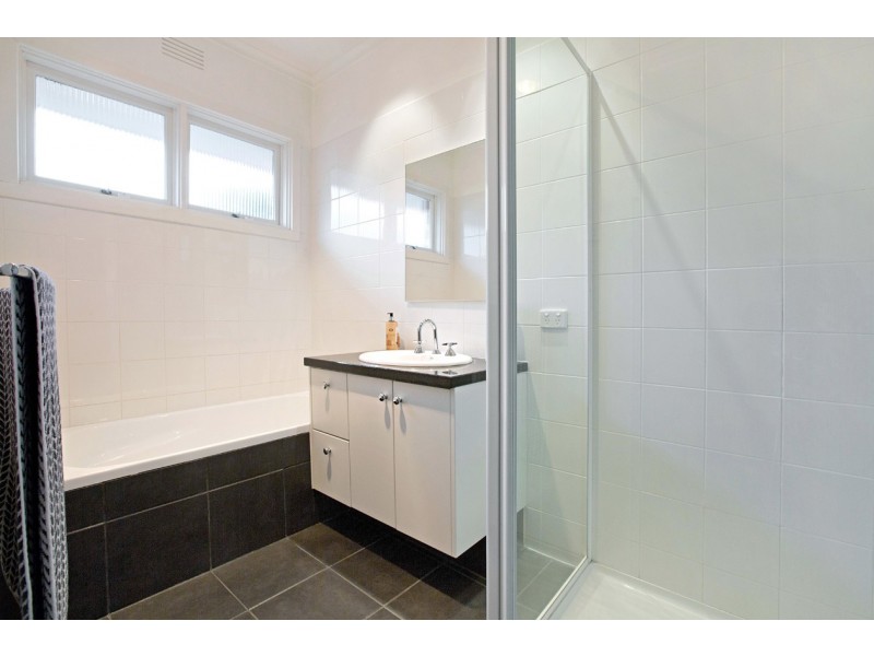 11 Lauer Street, Doncaster VIC 3108