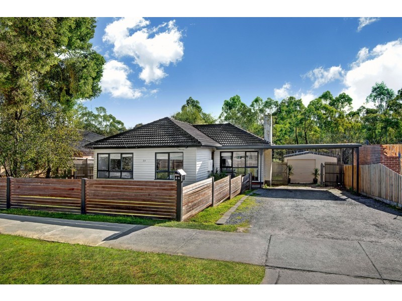 24 Yvonne Avenue, Croydon South VIC 3136