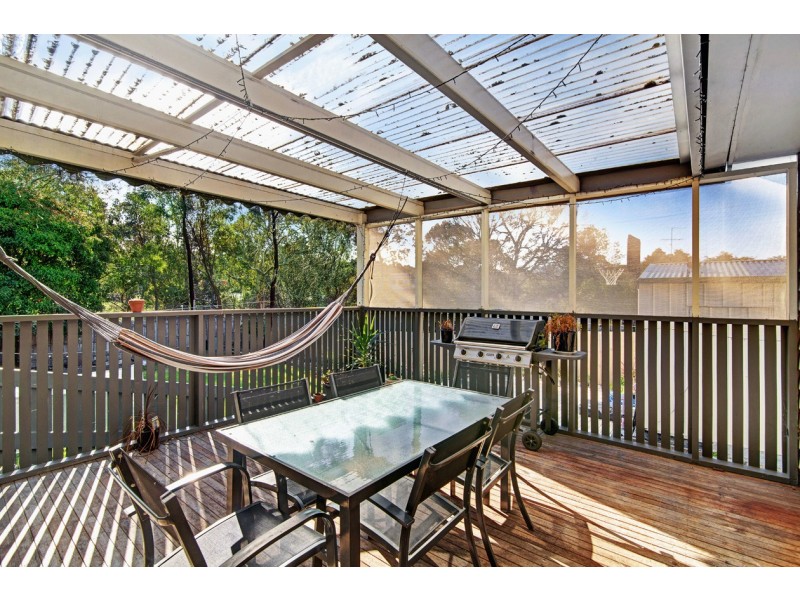 24 Yvonne Avenue, Croydon South VIC 3136