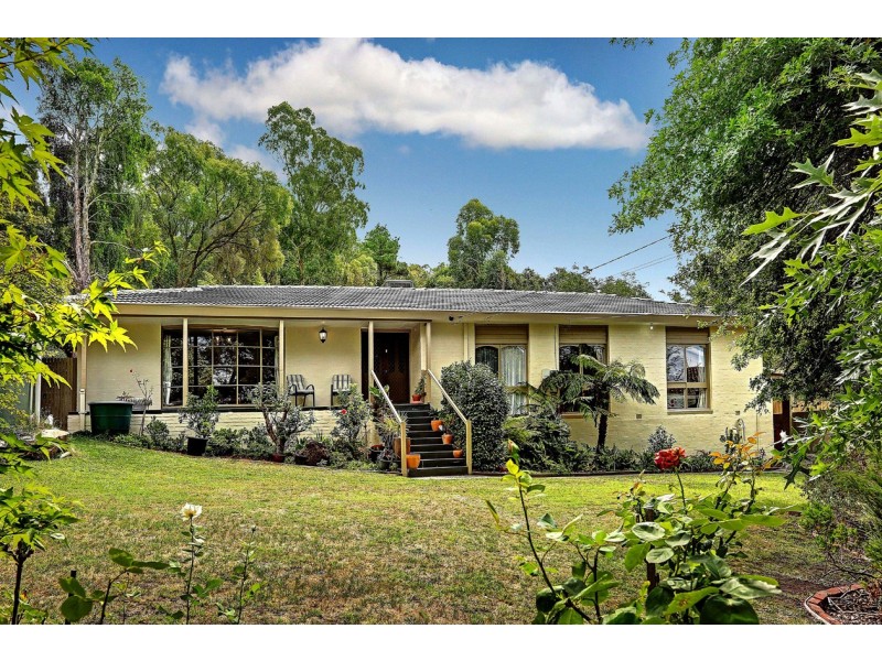 35 Wilson Concourse, Croydon North VIC 3136