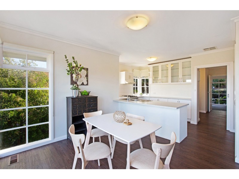 52 Montana Parade, Croydon VIC 3136