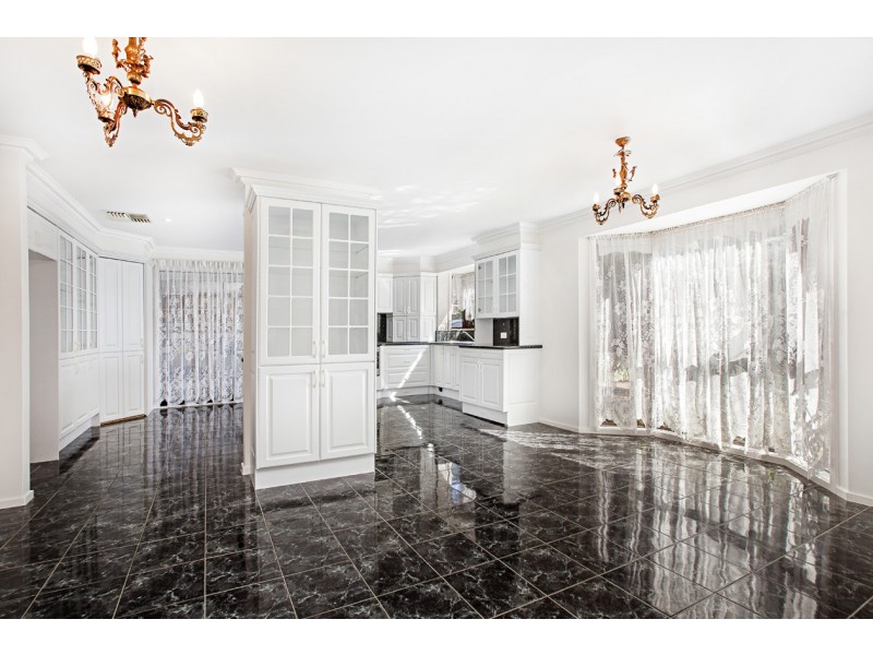 12 Dumosa Avenue, Croydon VIC 3136