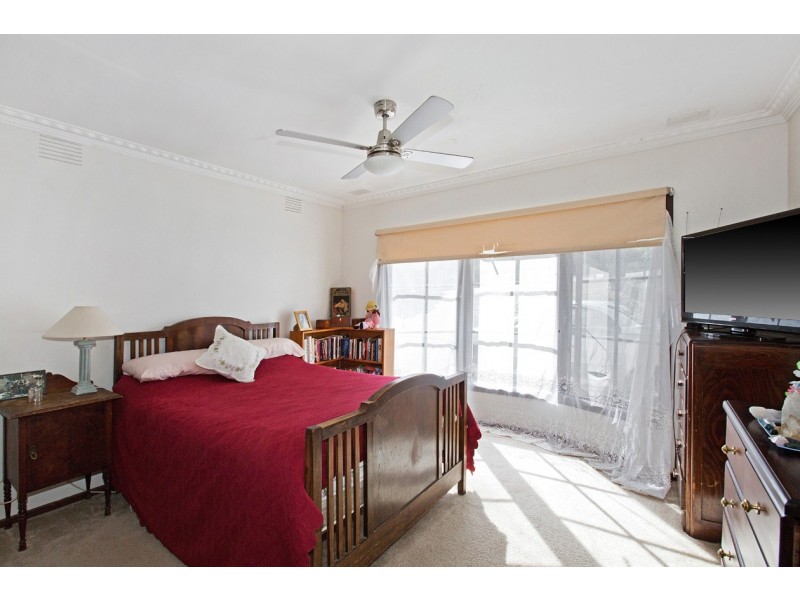 62 Winyard Drive, Mooroolbark VIC 3138