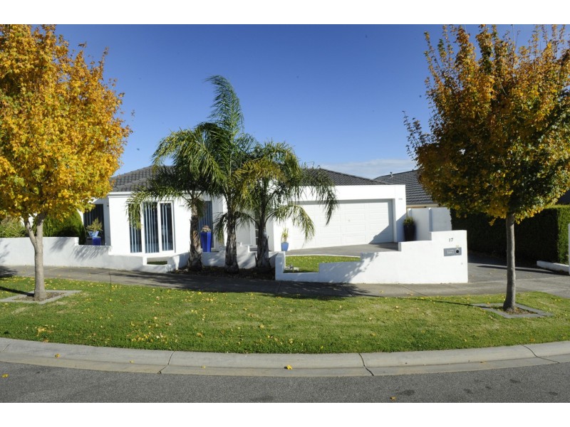 17 Piccadilly Court, Narre Warren South VIC 3805