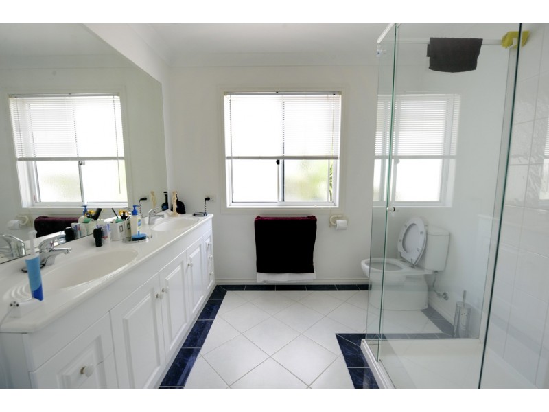 17 Piccadilly Court, Narre Warren South VIC 3805