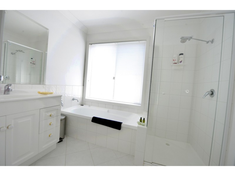 17 Piccadilly Court, Narre Warren South VIC 3805