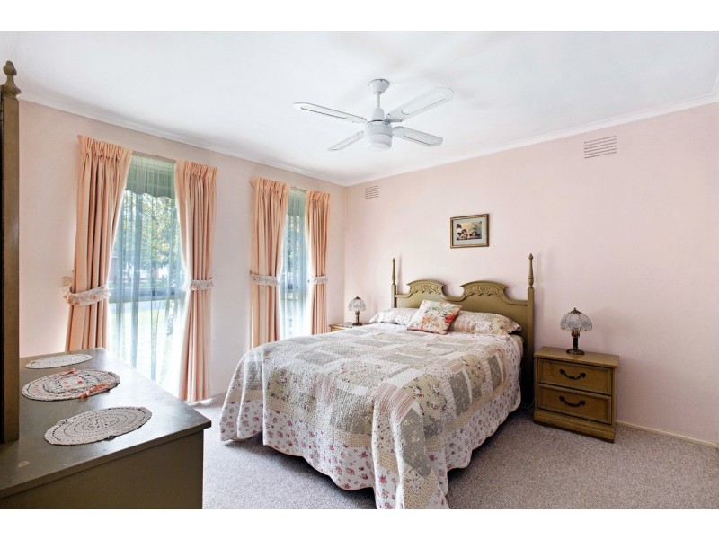 16 Auburn Road, Healesville VIC 3777