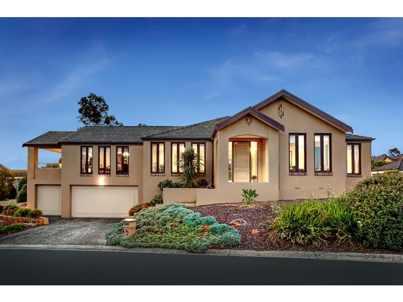 6 St John Circle, Chirnside Park VIC 3116