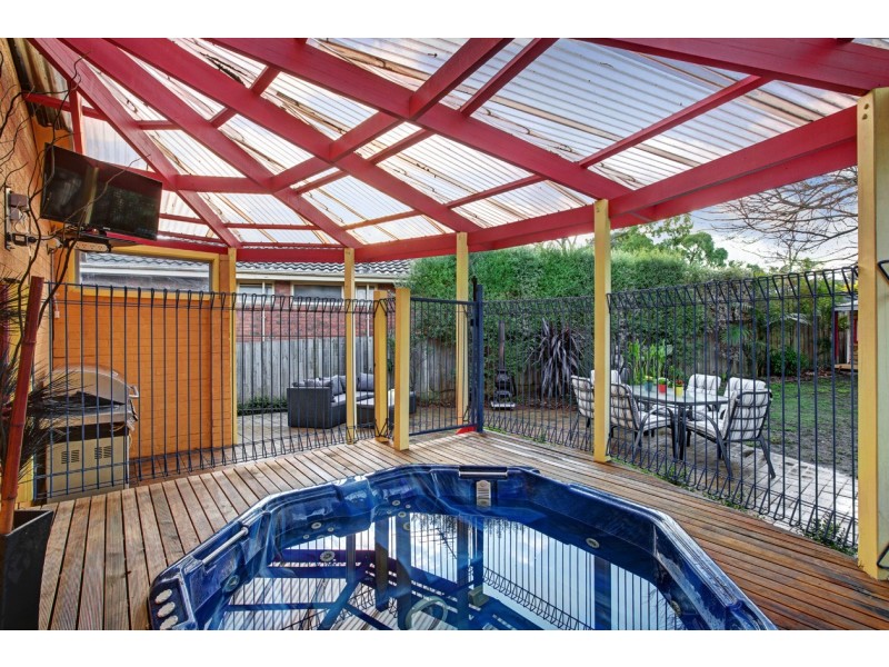 4 Suzanne Court, Ringwood North VIC 3134