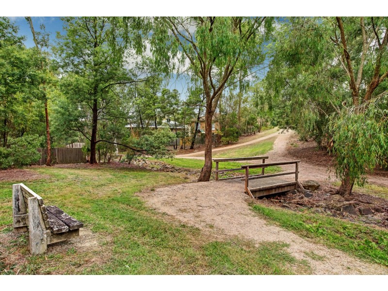 8 Justin Court, Croydon North VIC 3136