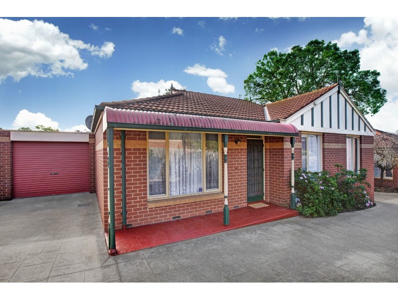 2/9 Creek Road, Mitcham VIC 3132