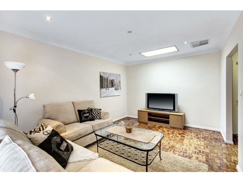 2/9 Creek Road, Mitcham VIC 3132