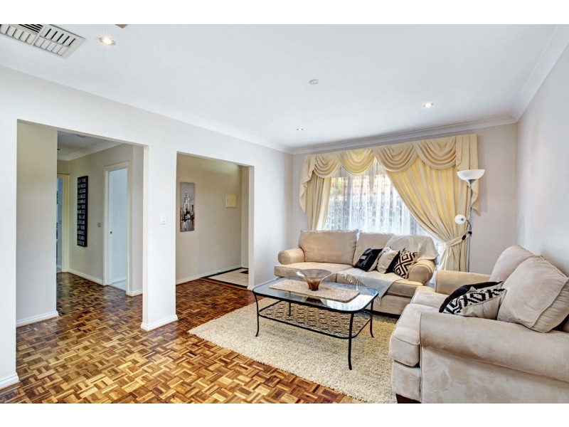 2/9 Creek Road, Mitcham VIC 3132