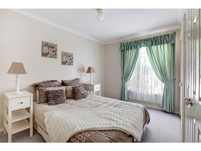 2/9 Creek Road, Mitcham VIC 3132