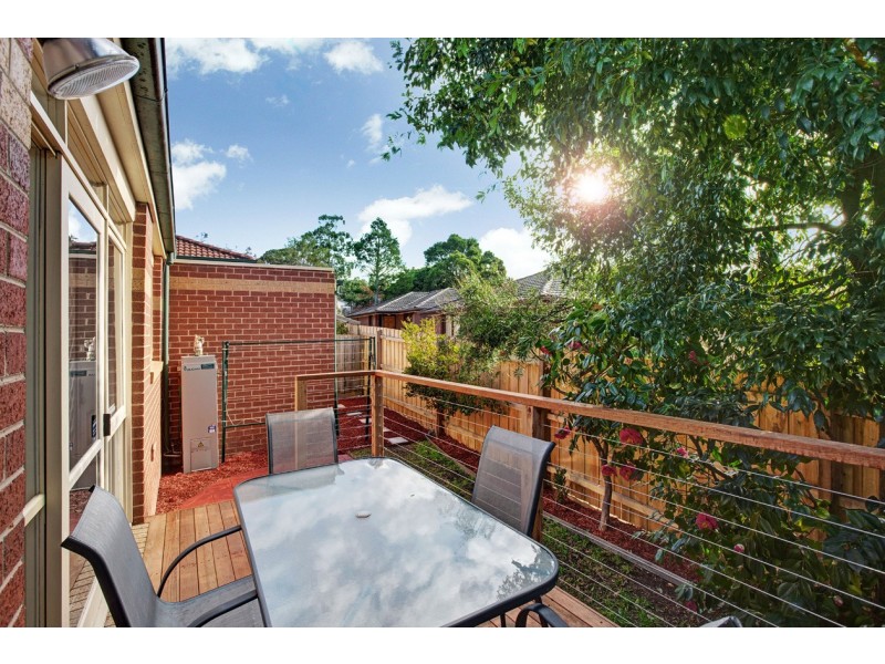 2/9 Creek Road, Mitcham VIC 3132
