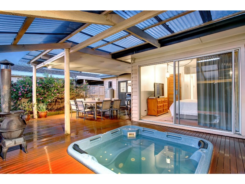 10 Ford Street, Ringwood VIC 3134