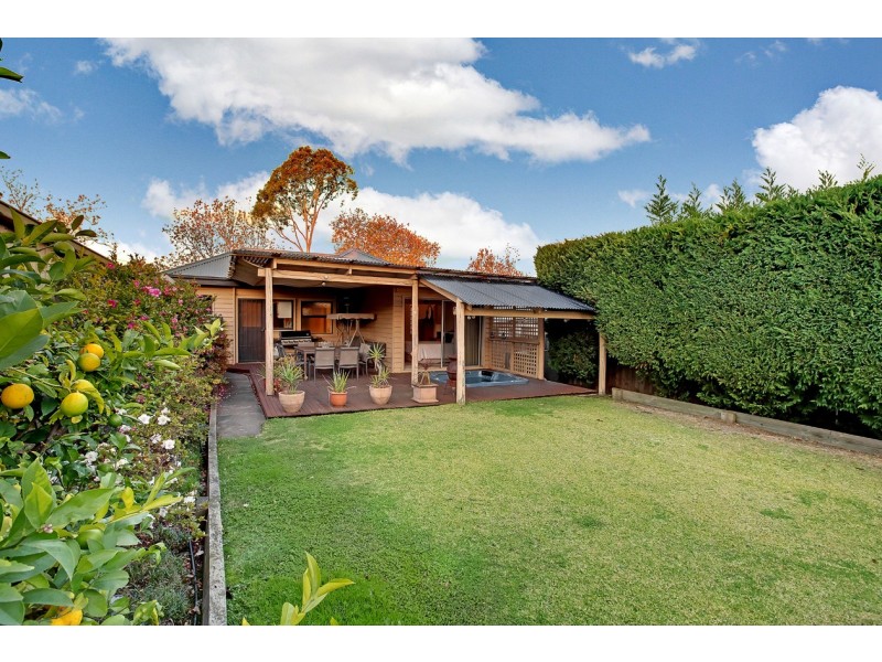10 Ford Street, Ringwood VIC 3134