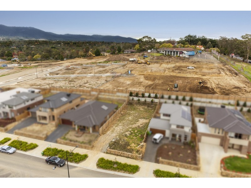 101 The Range Boulevard, Croydon VIC 3136