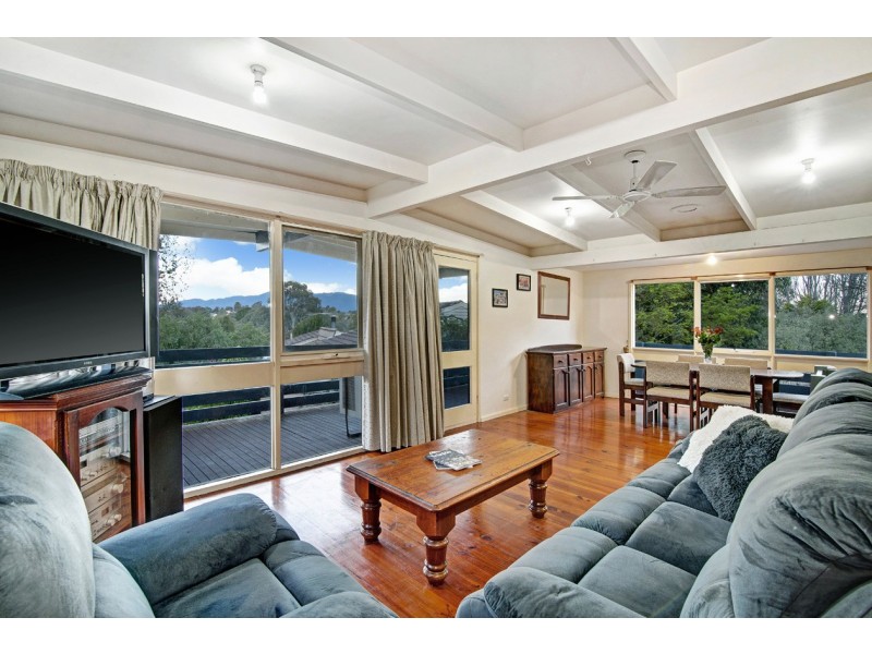 22-24 Jefferson Road, Croydon South VIC 3136