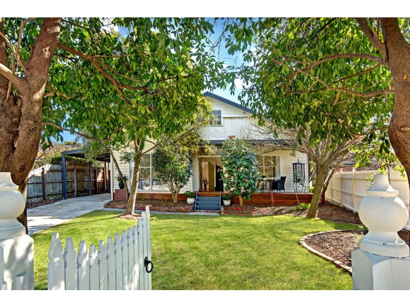 38 Vernon Street, Croydon VIC 3136
