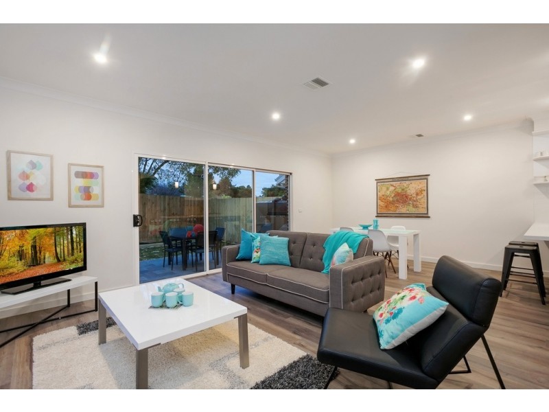 1 & 2/13 Rosedale Crescent, Ringwood East VIC 3135