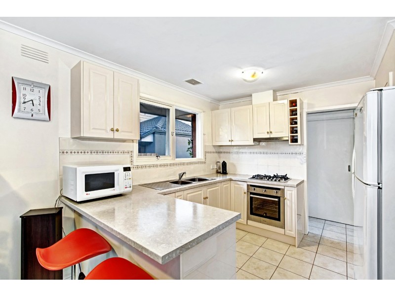 12 Hammond Street, Ringwood VIC 3134