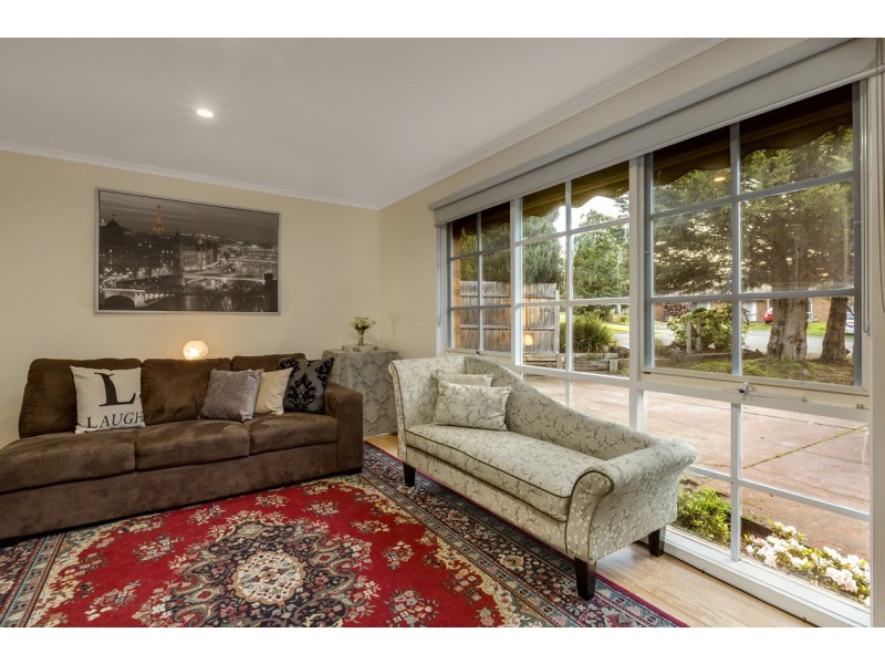 9 Marloo Court, Croydon Hills VIC 3136