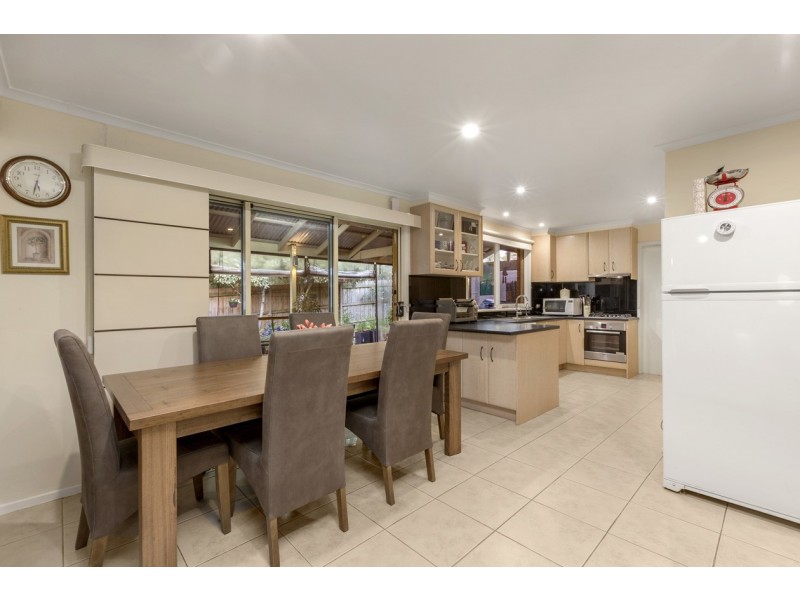 9 Marloo Court, Croydon Hills VIC 3136