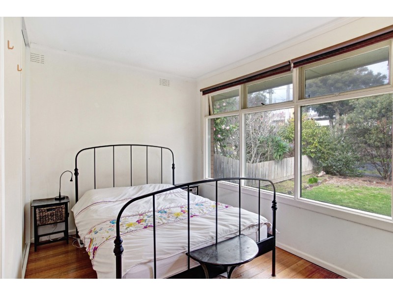 10 Inverness Avenue, Burwood VIC 3125