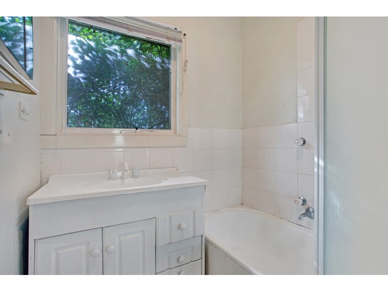 10 Inverness Avenue, Burwood VIC 3125