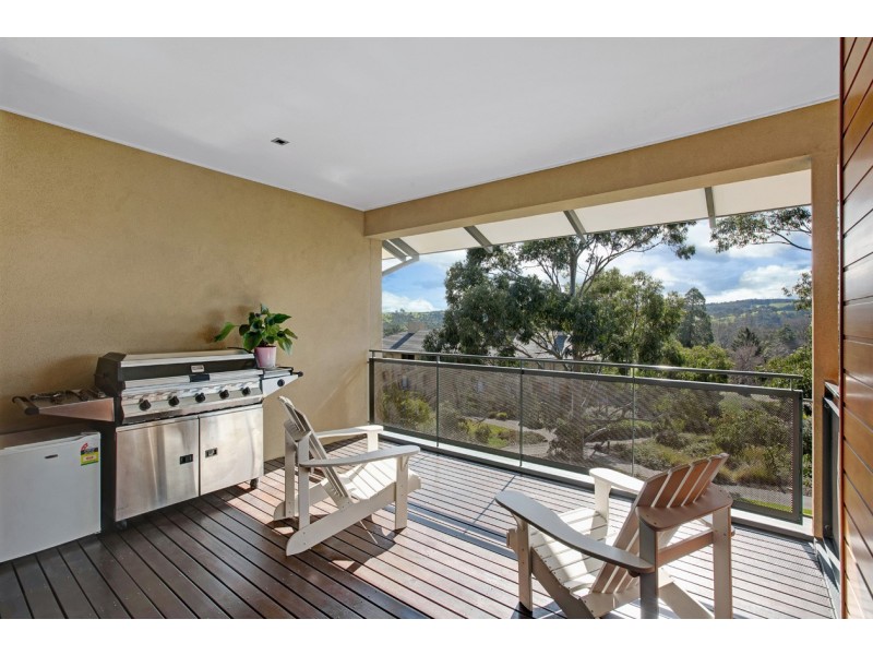 17 Henley Bridge Road, Chirnside Park VIC 3116