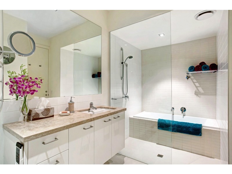 17 Henley Bridge Road, Chirnside Park VIC 3116