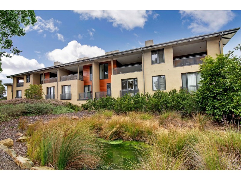 17 Henley Bridge Road, Chirnside Park VIC 3116