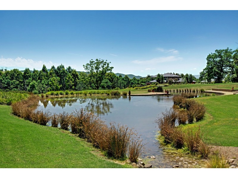 17 Henley Bridge Road, Chirnside Park VIC 3116