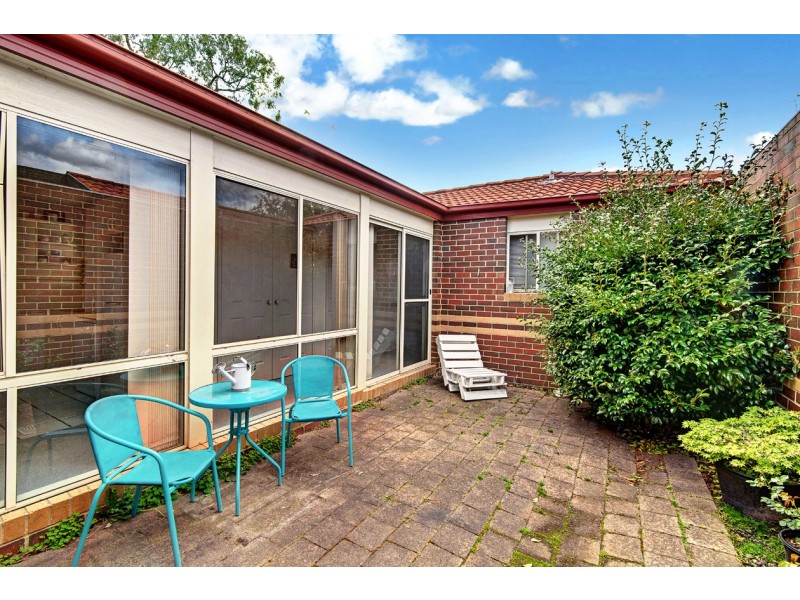 6/74 Eastfield Road, Croydon South VIC 3136