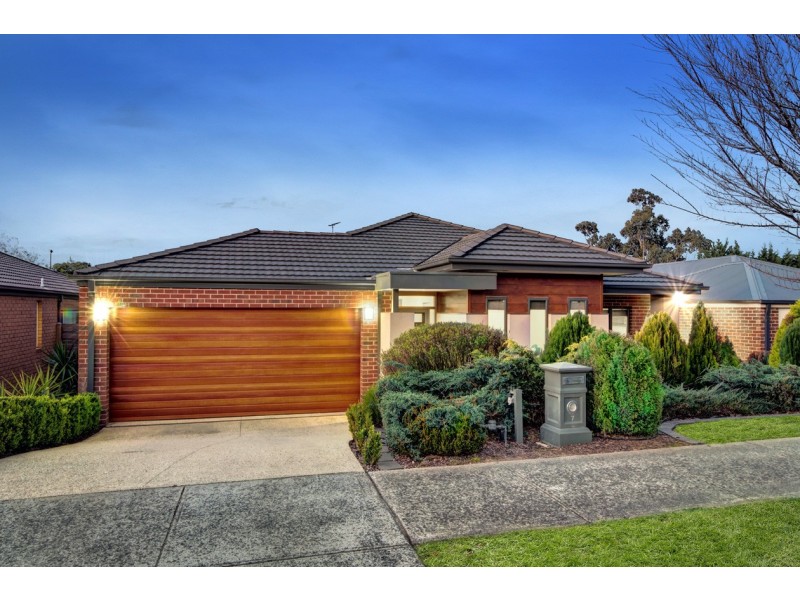7 Tudor Drive, Mooroolbark VIC 3138