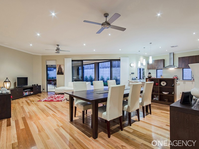 9  Lomatia Ramble, Halls Head WA 6210