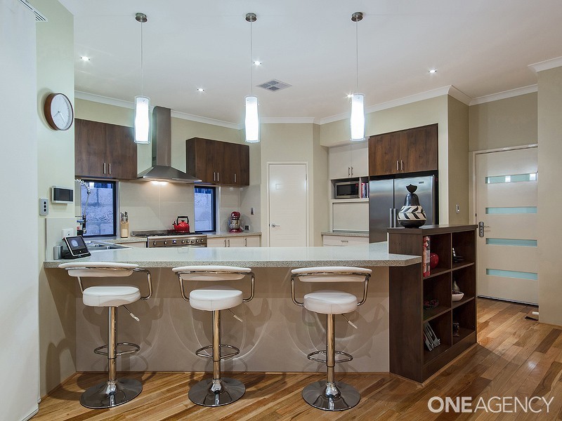 9  Lomatia Ramble, Halls Head WA 6210