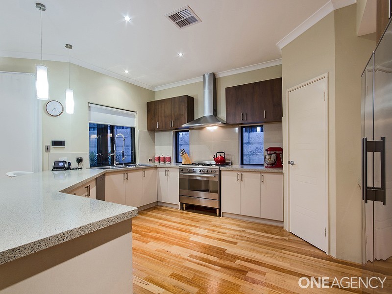 9  Lomatia Ramble, Halls Head WA 6210