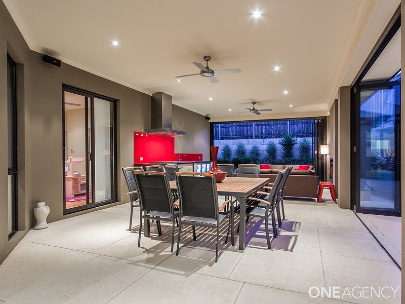 9  Lomatia Ramble, Halls Head WA 6210