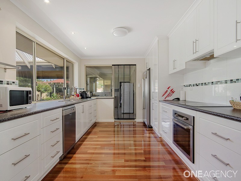 5 Leeton Close, Halls Head WA 6210