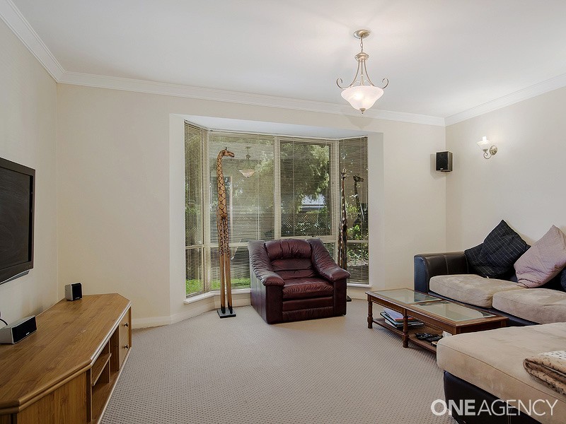 5 Leeton Close, Halls Head WA 6210