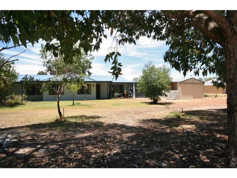 53 Eaglehawk Drive, Ravenswood WA 6208