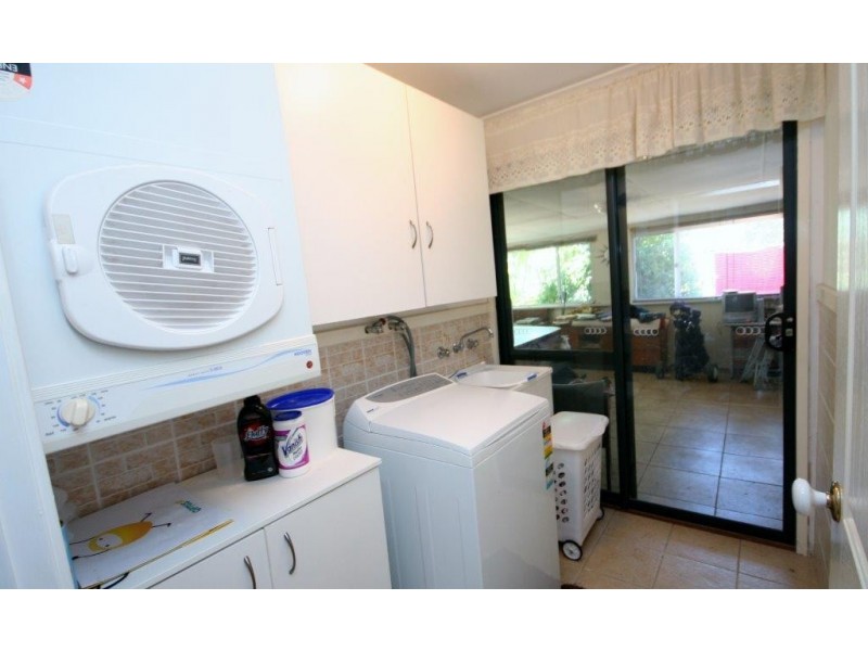 53 Eaglehawk Drive, Ravenswood WA 6208