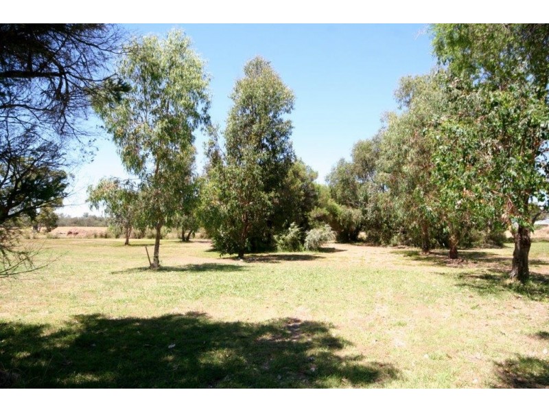 53 Eaglehawk Drive, Ravenswood WA 6208