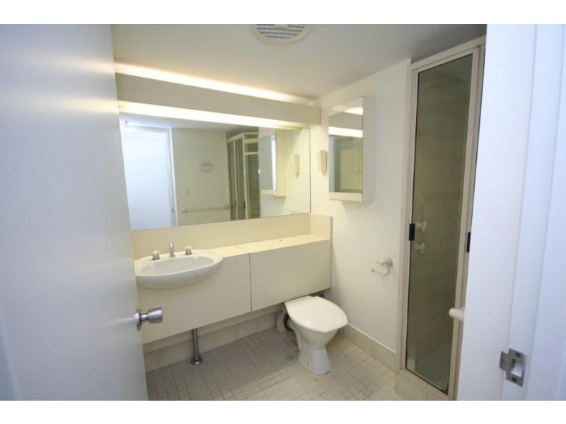 9/6a Valley Road, Halls Head WA 6210