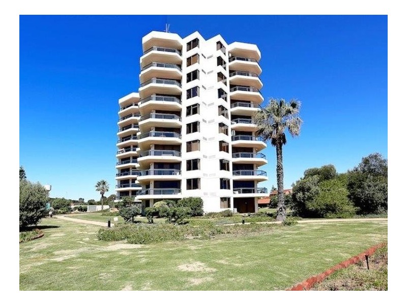 9/6a Valley Road, Halls Head WA 6210