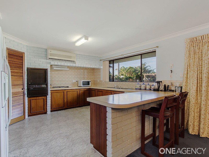 6 Maitland Close, Halls Head WA 6210