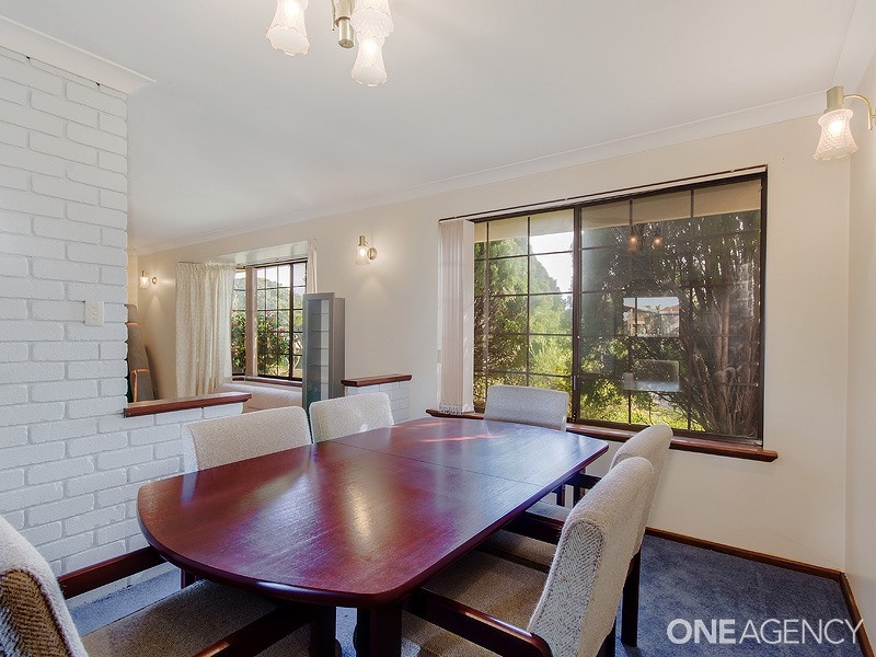 6 Maitland Close, Halls Head WA 6210