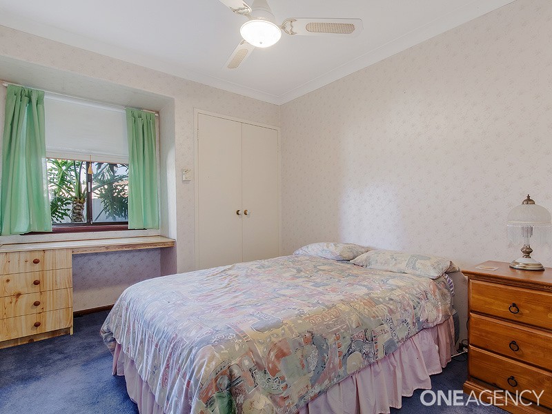6 Maitland Close, Halls Head WA 6210
